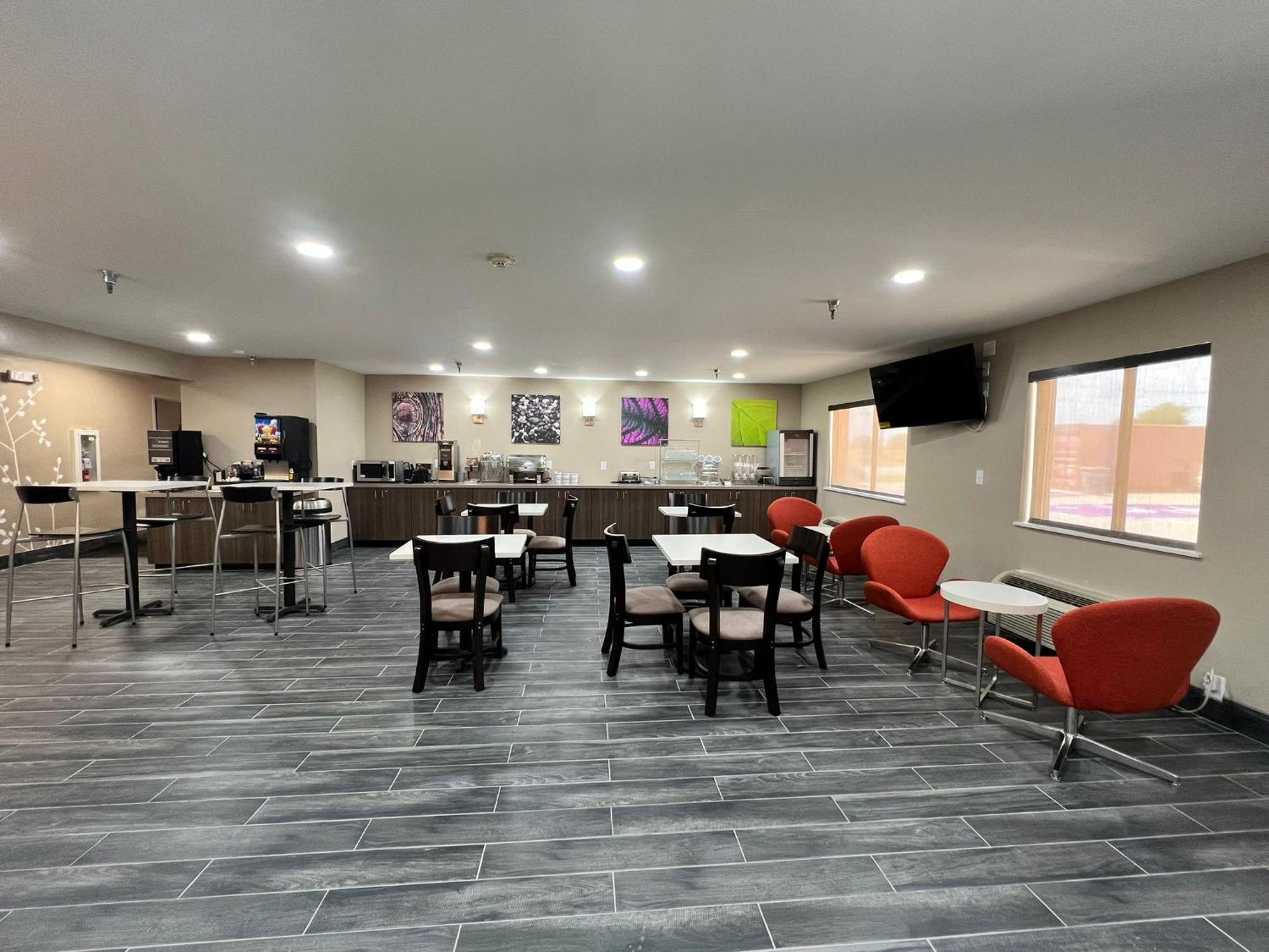 Sleep Inn & Suites Salina I-135 Zewnętrze zdjęcie