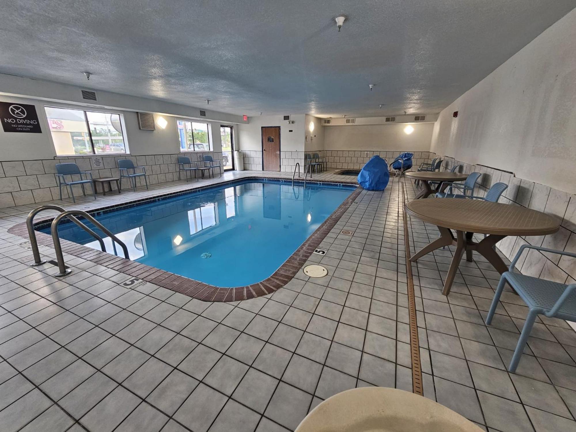 Sleep Inn & Suites Salina I-135 Zewnętrze zdjęcie