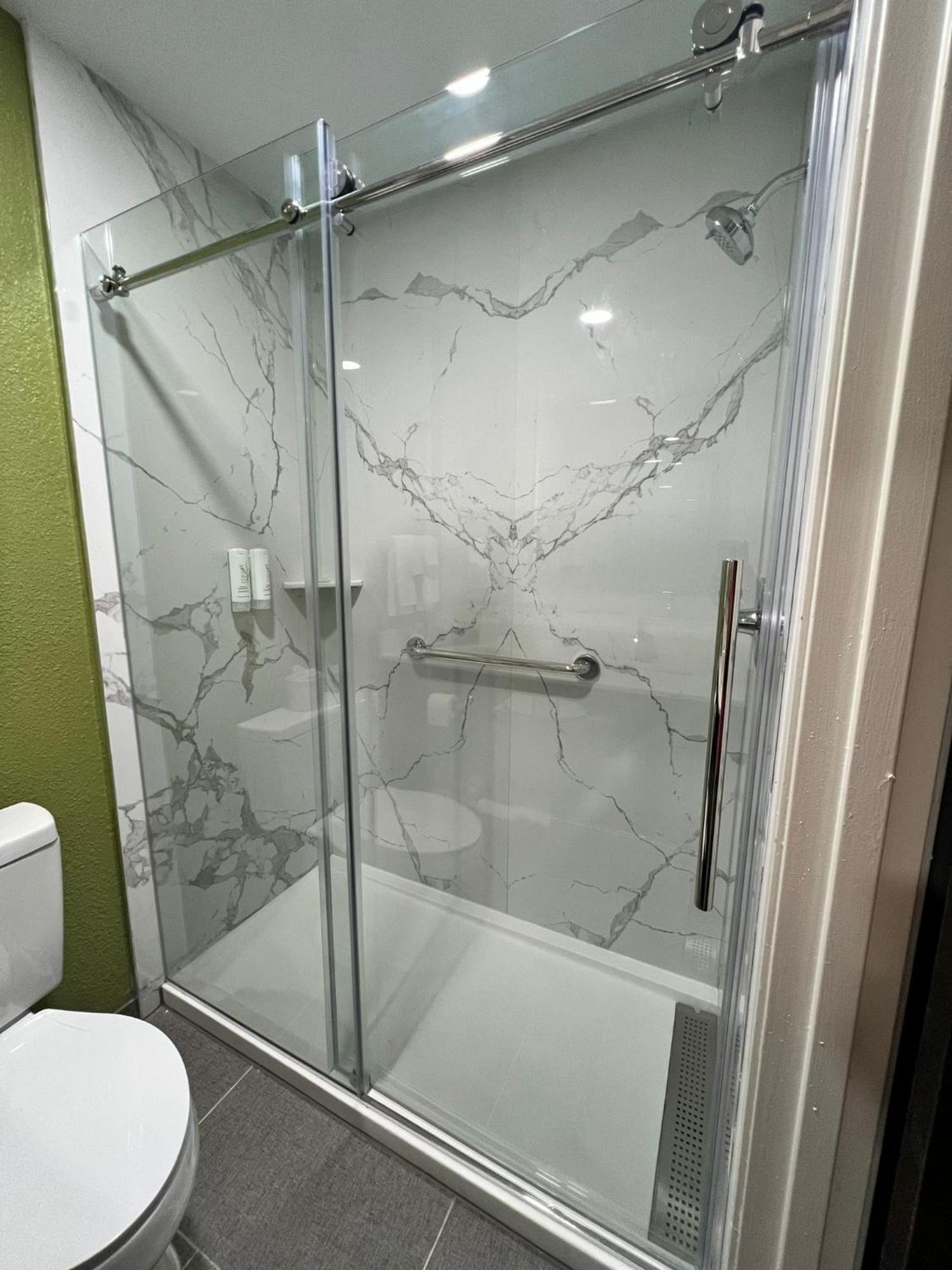 Sleep Inn & Suites Salina I-135 Zewnętrze zdjęcie