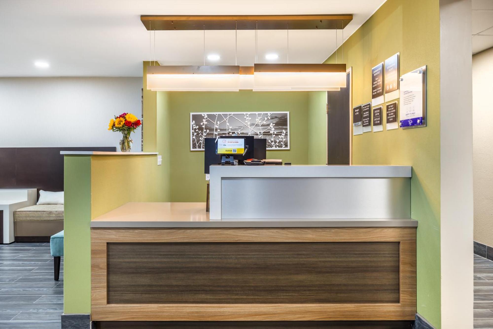 Sleep Inn & Suites Salina I-135 Zewnętrze zdjęcie