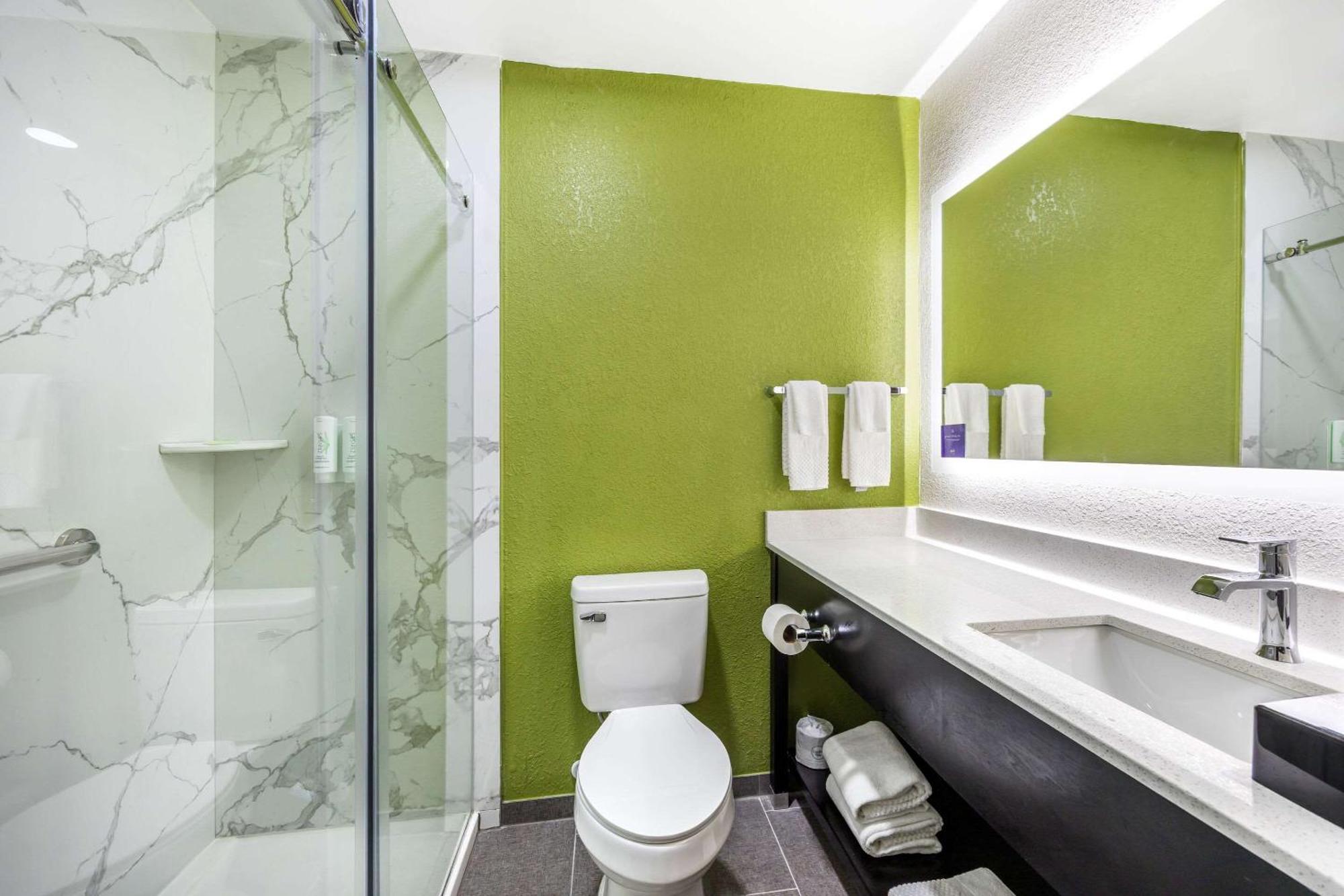 Sleep Inn & Suites Salina I-135 Zewnętrze zdjęcie