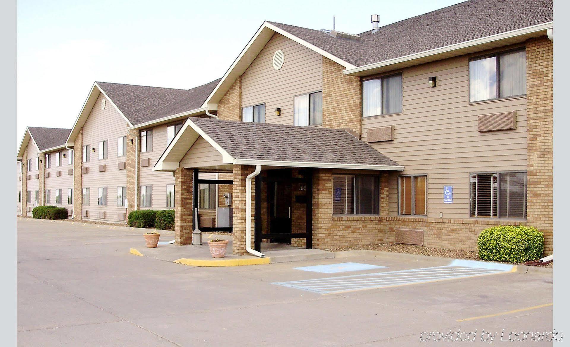 Sleep Inn & Suites Salina I-135 Zewnętrze zdjęcie